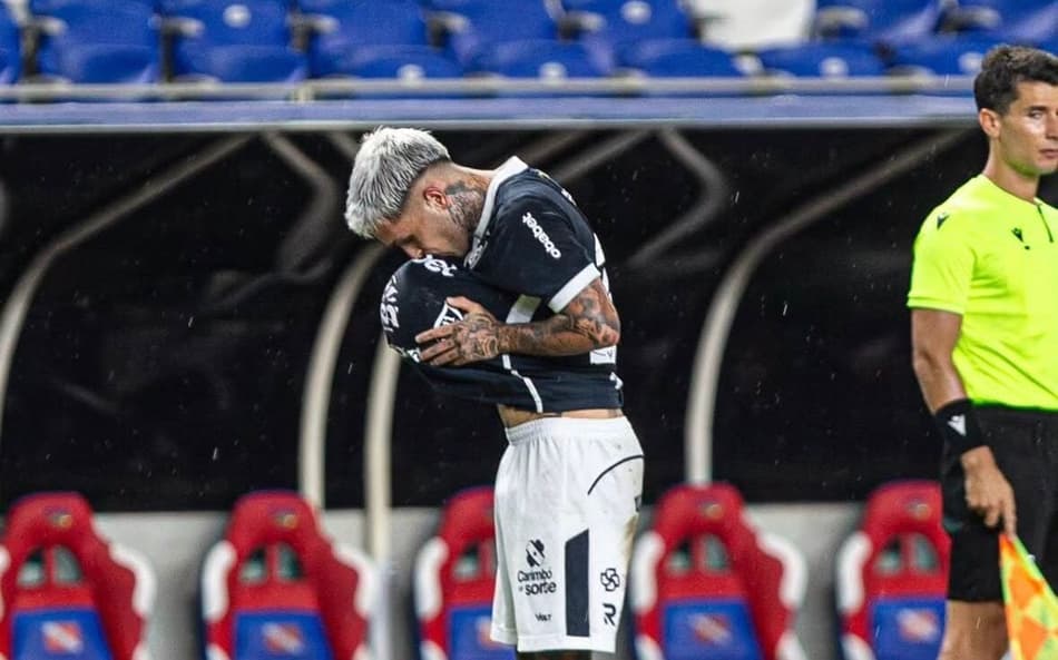 Diego Hernández Remo Botafogo