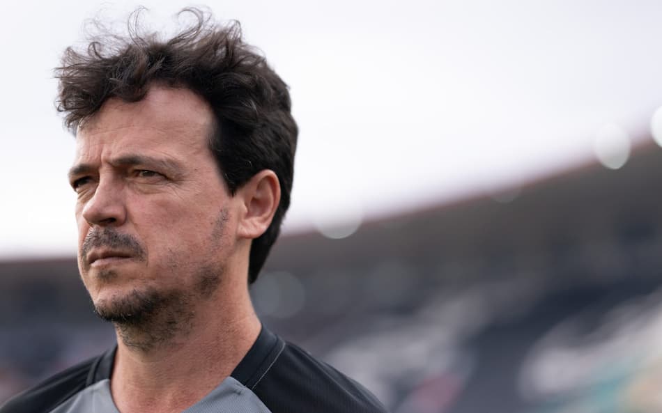 Fernando Diniz, técnico do Vasco, durante partida contra o Atletico-MG, pelo Campeonato Brasileiro