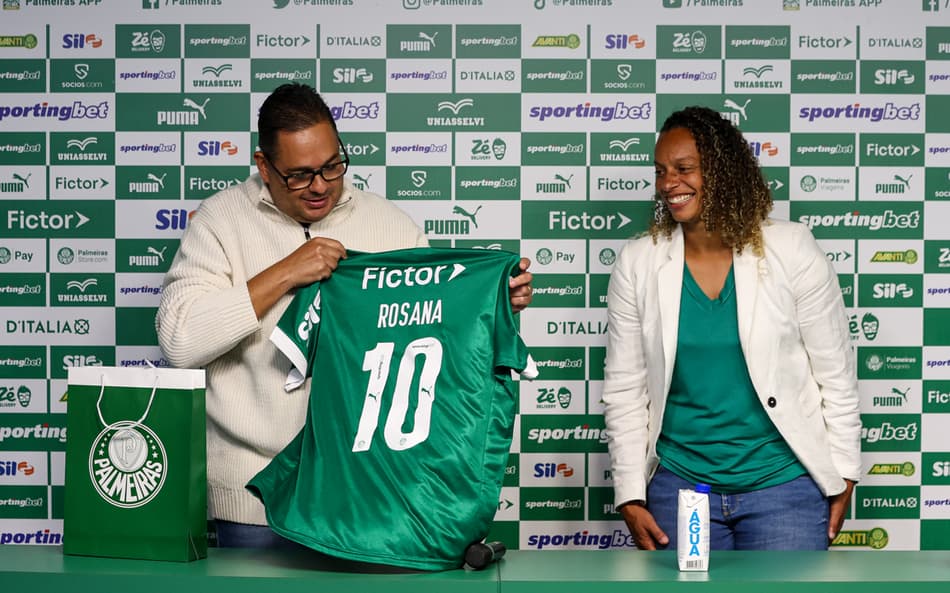 Rosana Augusto é apresentada ao Palmeiras. (Foto: Fabio Menotti/Palmeiras)