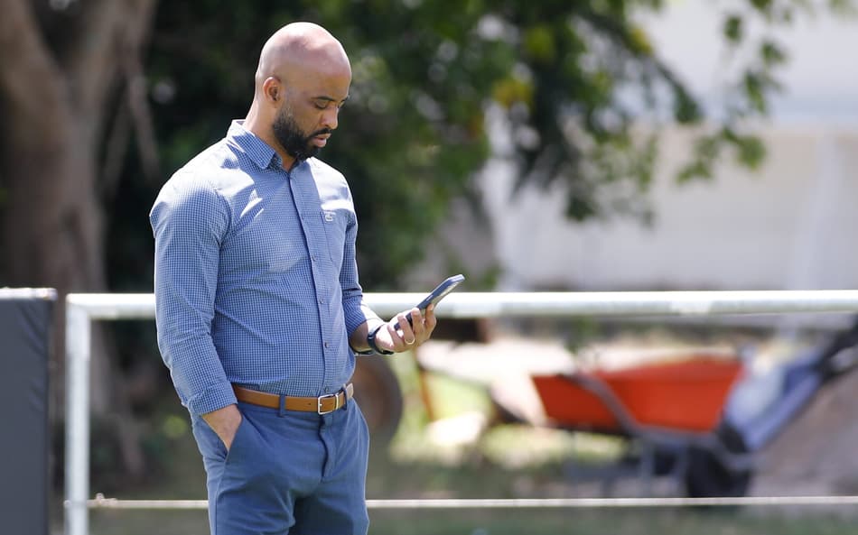 Internacional de olho na situação de executivo do Corinthians