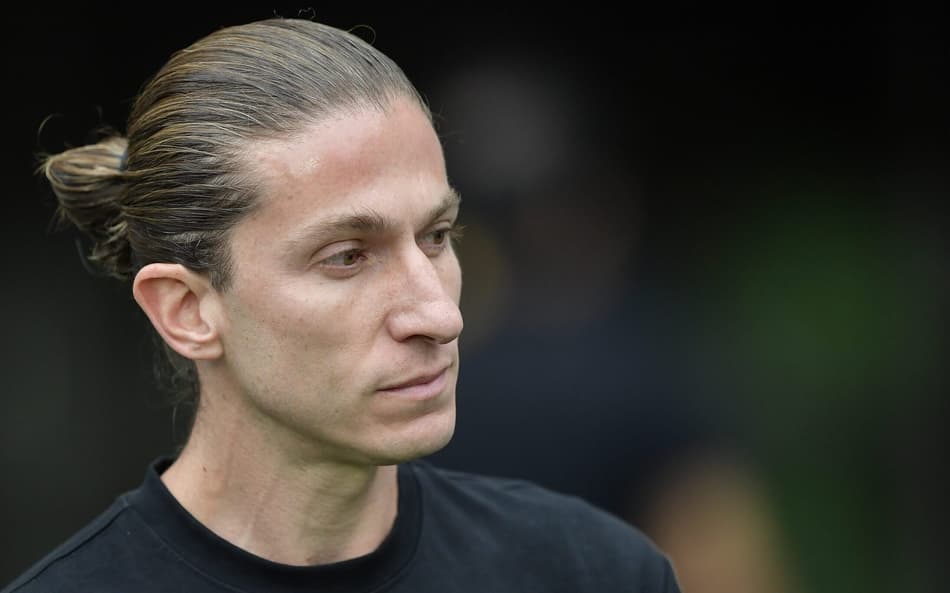 Filipe Luís antes de Flamengo x Palmeiras (Foto: Thiago Ribeiro/AGIF)