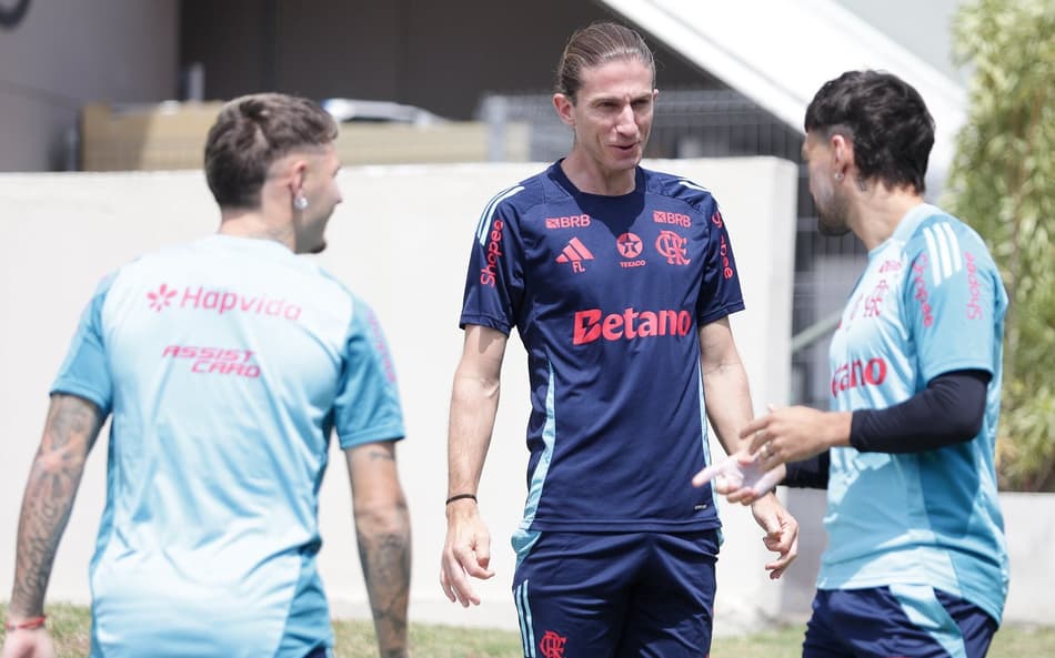 Filipe Luís Arrascaeta Varela treino Flamengo