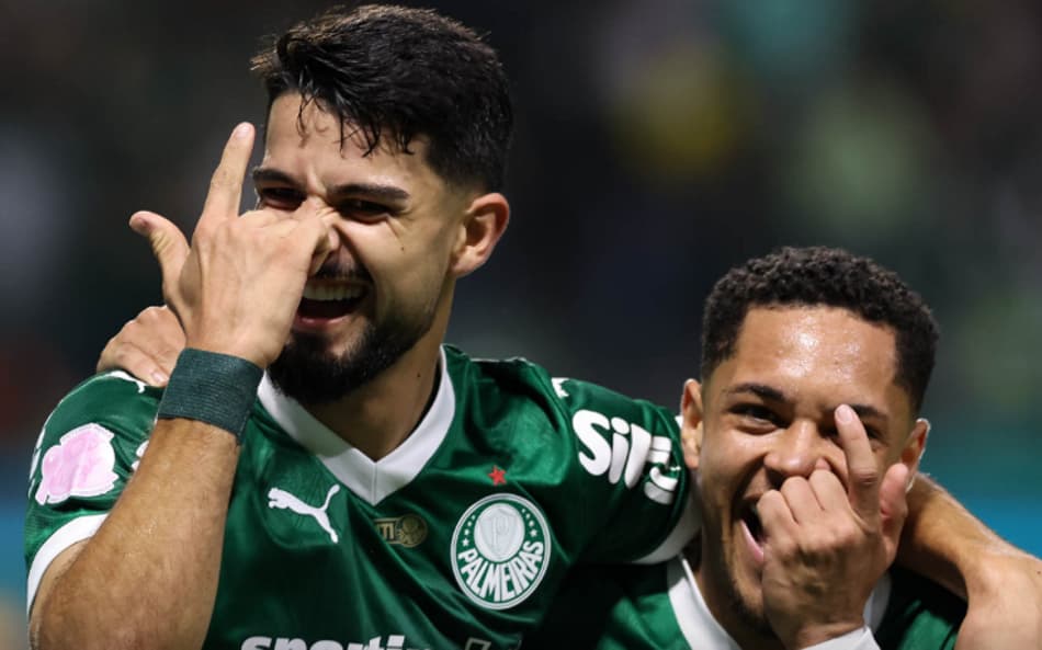 Flaco López e Vitor Roque, atacantes do Palmeiras (Foto: Cesar Greco/Palmeiras/by Canon)