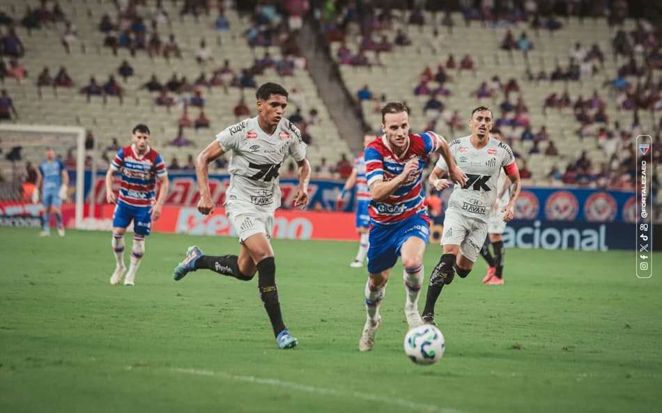 Partida entre Fortaleza e Santos, pelo Brasileirão (Foto: Mateus Lotif/Fortaleza EC)