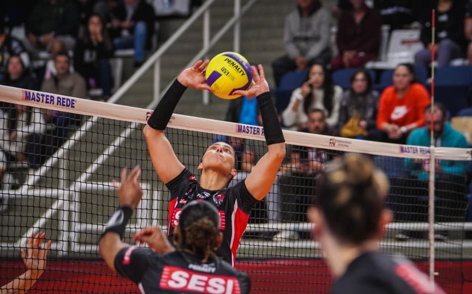 A equipe do Bauru em uma das vitórias no Campeonato Paulista de Vôlei (Divulgação)