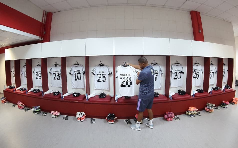 Vestiário do Botafogo no Beira-Rio (Foto: Vítor Silva/Botafogo)