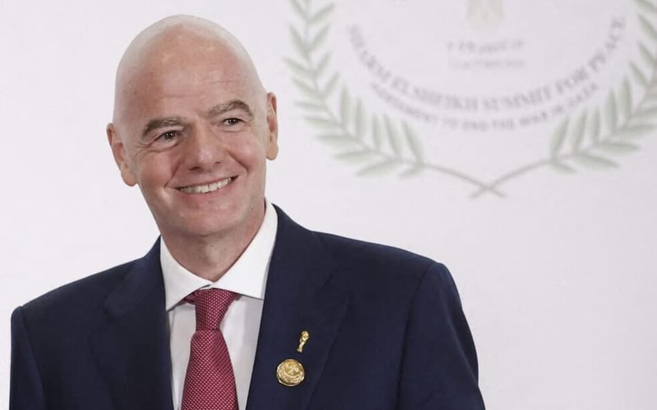 Gianni Infantino Donald Trump Fifa Eua Israel Palestina