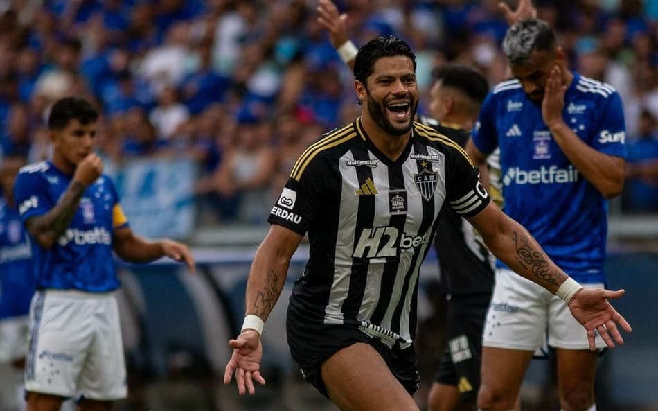 Hulk pode voltar ao time titular do Atlético-MG e conta com trunfo em clássico