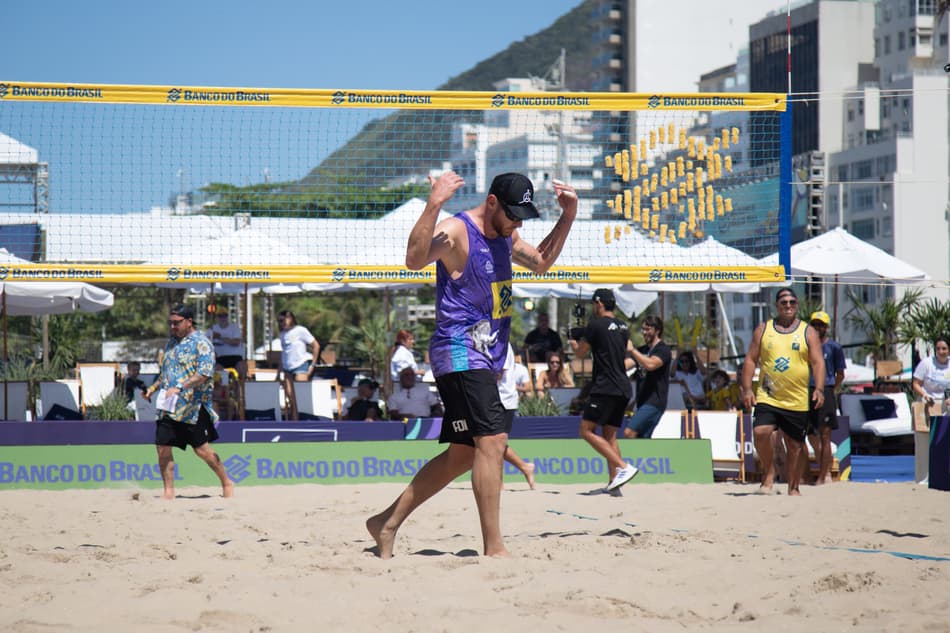 Mamute em ação no último jogo da carreira (Foto: Amadeus Galiotto)