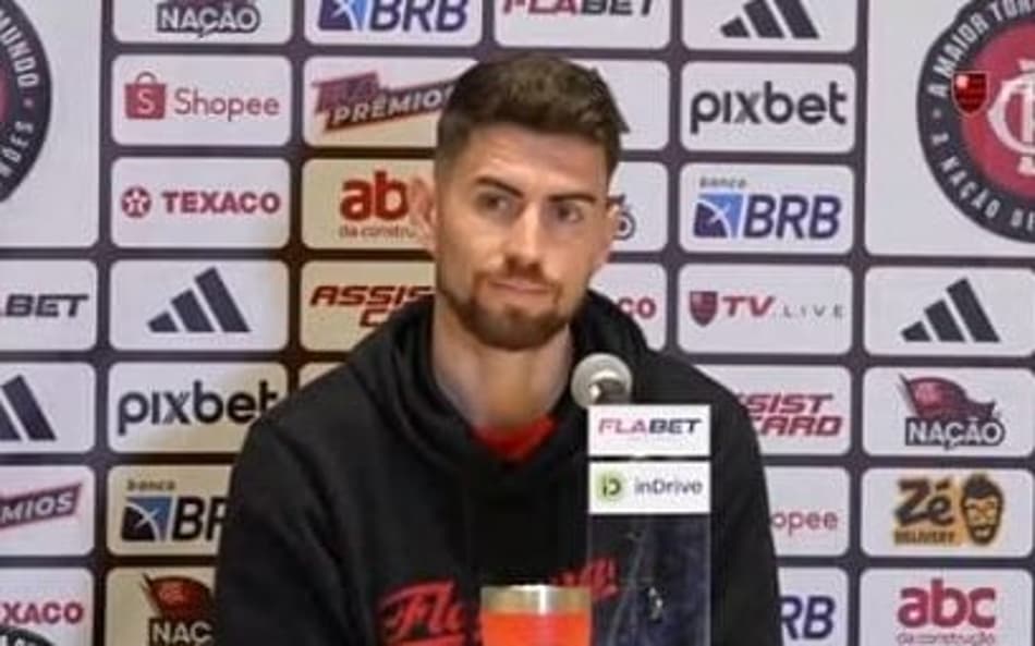 Jorginho durante coletiva do Flamengo no Mundial (Foto: Reprodução Flamengo TV)