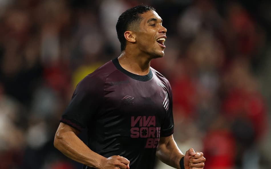Athletico vence o Amazonas e mantém o sonho do acesso na Série B