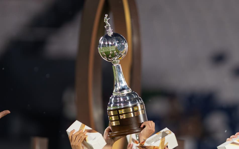 Taça da Libertadores Feminina, conquistada pelo Corinthians em 2024 (Foto: Staff Images Woman/Conmebol)
