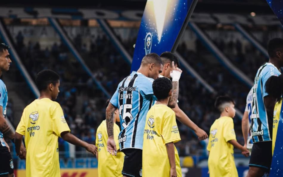 Lucas Esteves, lateral do Grêmio