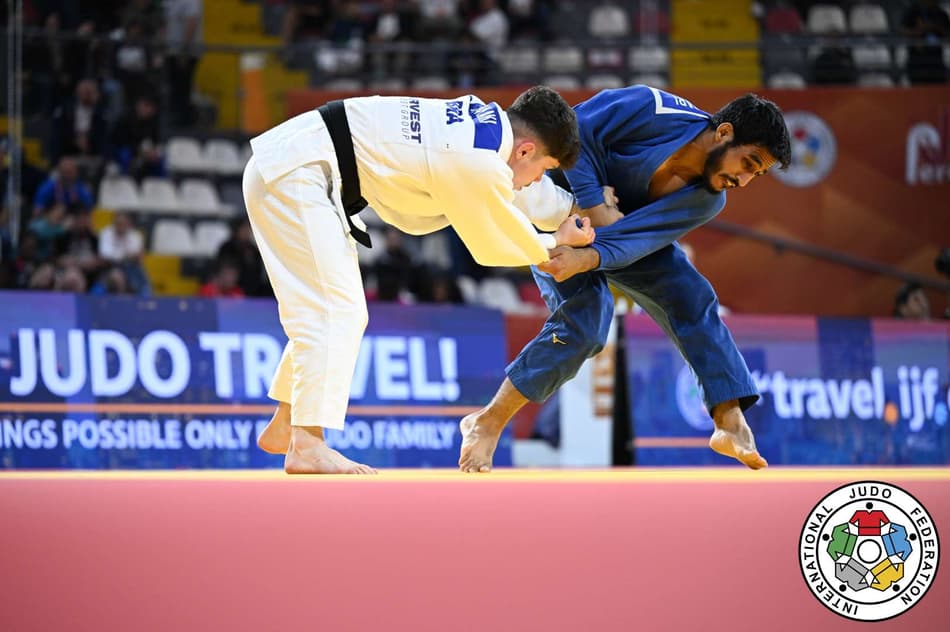 Lucas Takaki caiu nas prelisminares do Mundial Júnior de Judô (Foto: IJF)