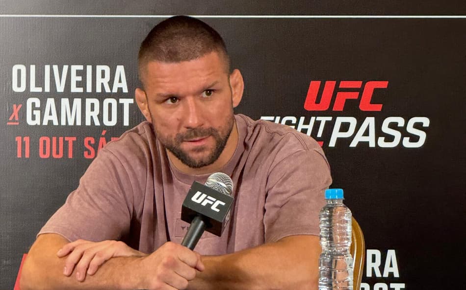 Mateusz Gamrot na coletiva de imprensa do UFC Rio (Foto: Anna Ramos LANCE!)