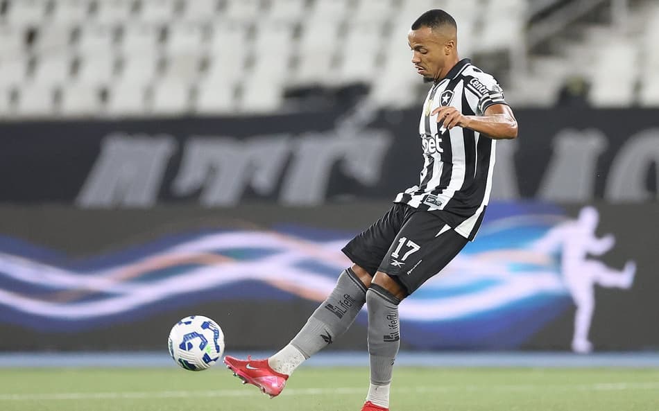 Marlon Freitas em ação pelo Botafogo (Foto: Vitor Silva / Botafogo)