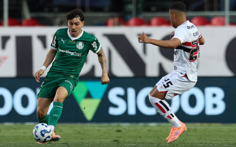 Mauricio, meia do Palmeiras