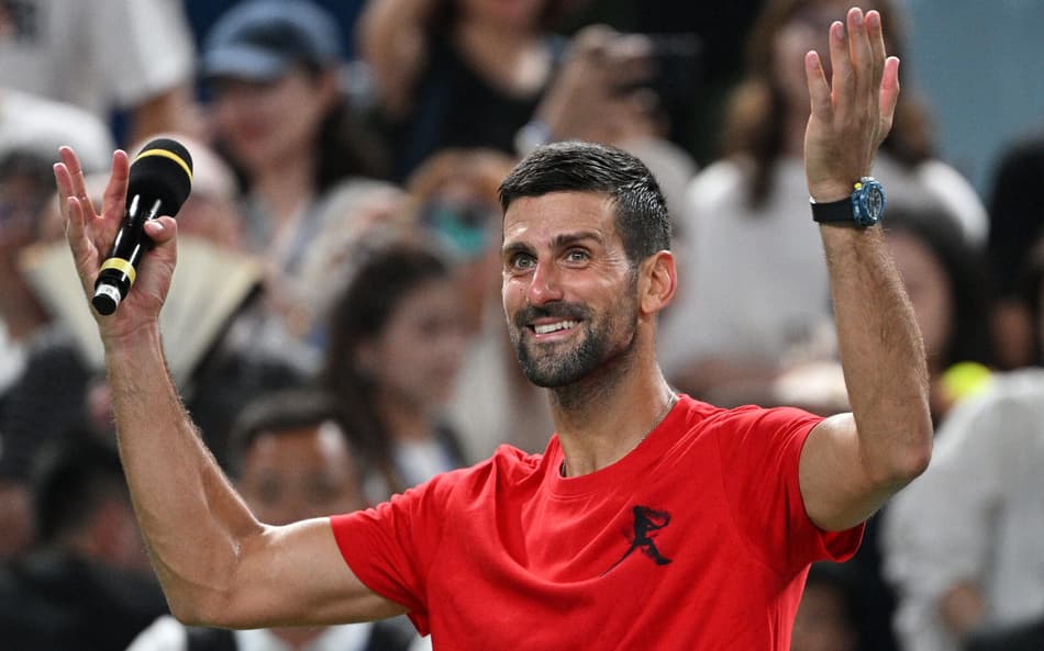 Djokovic avança e aumenta marca inédita no Masters de Xangai
