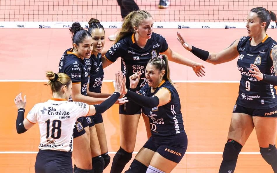 Osasco São Cristóvão Saúde foi o campeão da Superliga Feminina 2024-2025 (Foto: Wander Roberto/CBV)