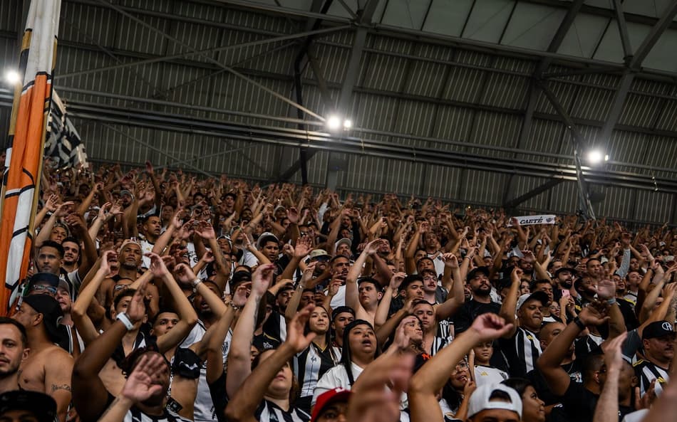 Parcial de público contra Ceará e del Valle( Foto: Paulo Henrique França / Atlético)