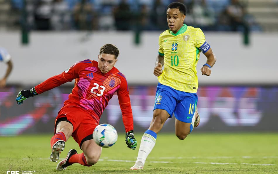 Pedrinho em ação pela Selecao Brasileira sub-20 (foto: Rafael Ribeiro / CBF)