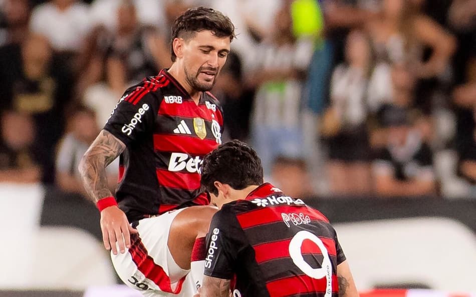 Pedro e Arrascaeta Flamengo Botafogo