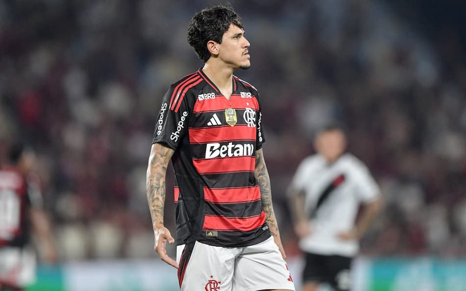 Pedro deve ser titular em Flamengo x Cruzeiro (Foto: Thiago Ribeiro/AGIF)
