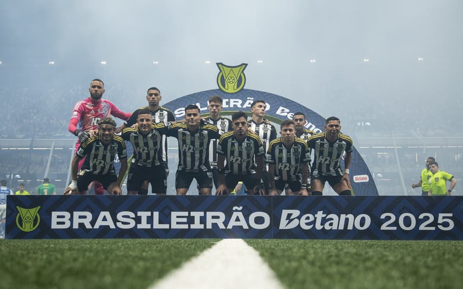 Probabilidade de rebaixamento diminui, vaga na Libertadores segue distante (Foto: Pedro Souza / Atlético)