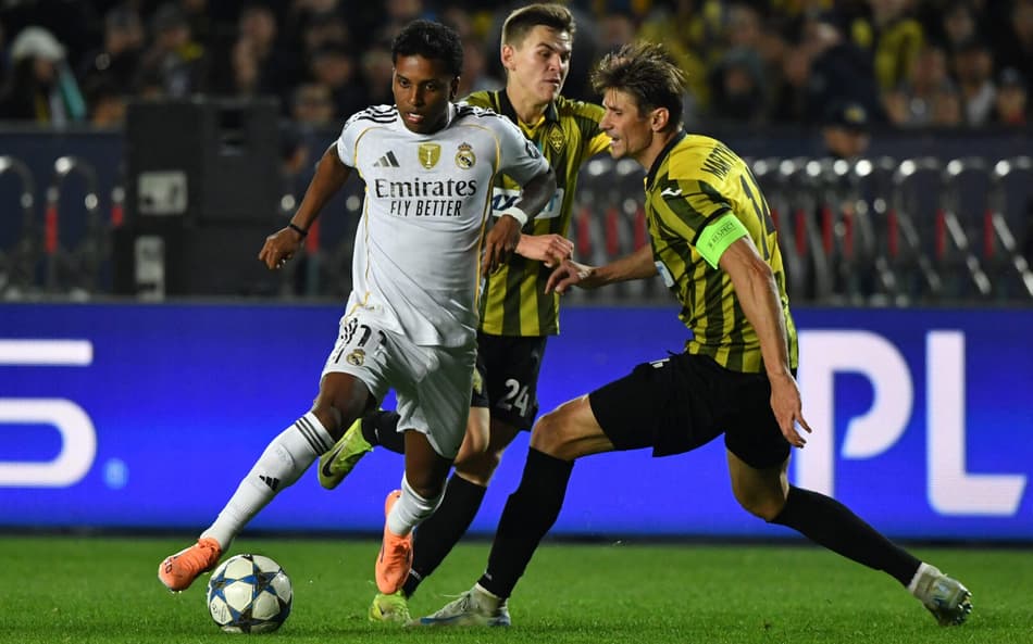 Rodrygo em ação pelo Real Madrid após entrar no lugar de VIni Jr contra o Kairat