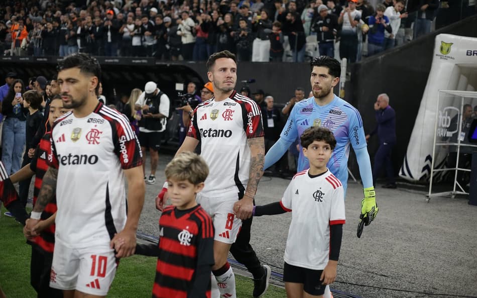 Rossi Arrascaeta Saúl Flamengo