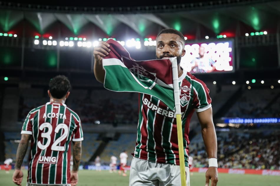 Samuel Xavier comemora gol pelo Fluminense no Maracanã (Foto: Marcelo Gonçalves / Fluminense FC)