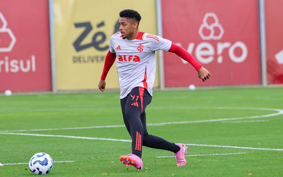 Victor Gabriel, zagueiro do Internacional