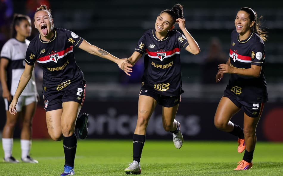São Paulo comemora classificação às quartas da Libertadores Feminina. (Foto: Staff Images Woman/Conmebol)