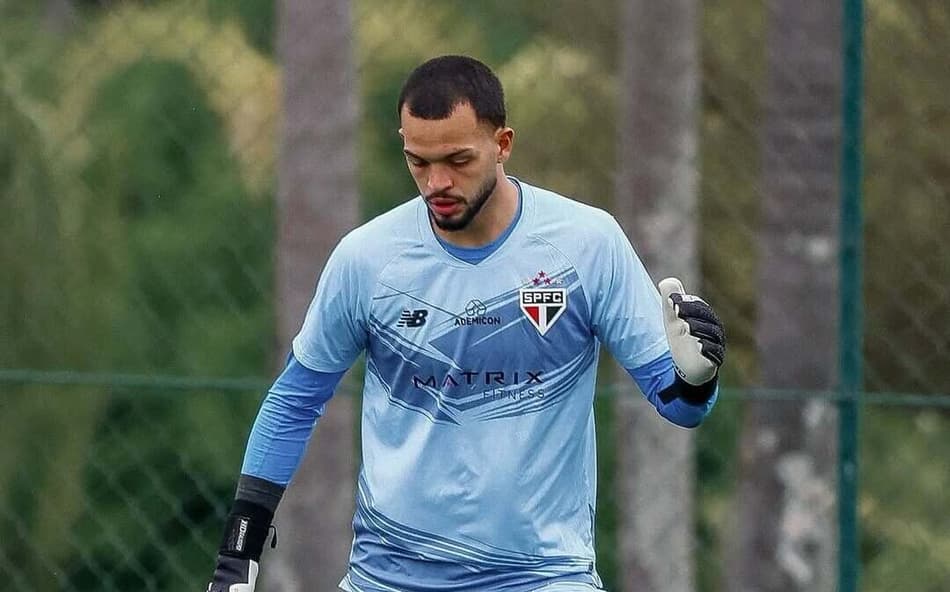 Goleiro João Pedro é um trunfo para o São Paulo (Foto: Rubens Chiri / São Paulo FC)