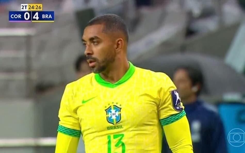 Paulo Henrique faz sua estreia pela Seleção Brasileira (Foto: Reprodução)