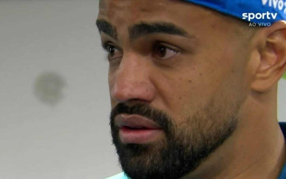Fabrício Bruno conversou com a imprensa na zona mista (Foto: Reprodução/Sportv)