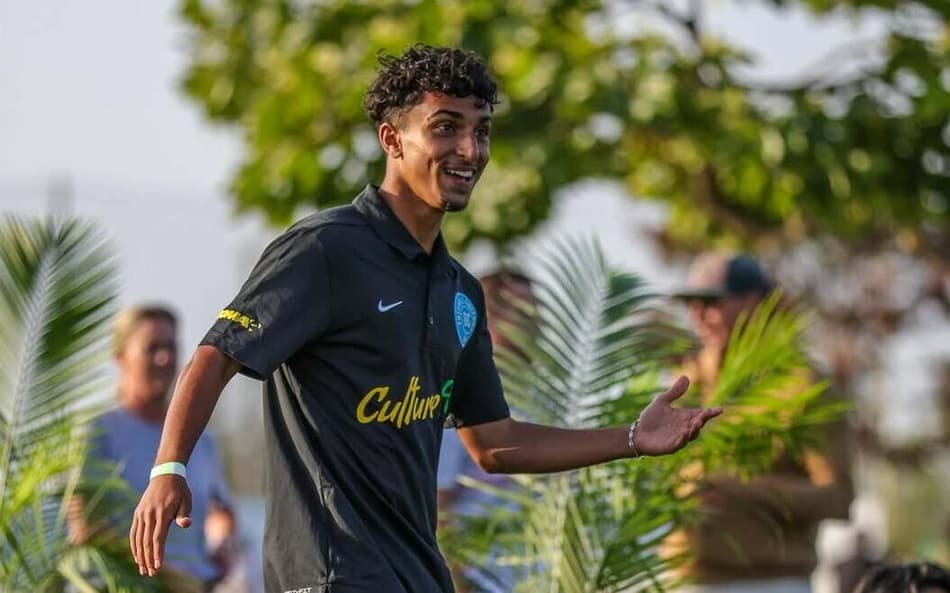 Alham Attaee chega para reforçar o Sub-20 do Santos (Foto: Reprodução/Instagram)