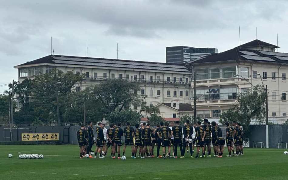Santos treina no CT Rei Pelé nesta sexta-feira (31) finalizando a preparação para o duelo contra o Fortaleza. (Foto: Juliana Yamaoka/ Lance!)