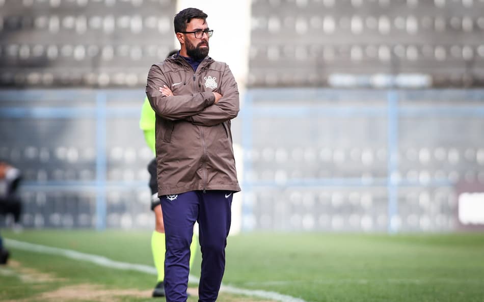 Corinthians demitiu o técnico da equipe Sub-17, Raphael Lauruccia