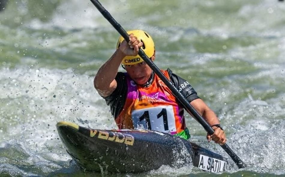 Brasileira terminou a final do caiaque individual em sétimo lugar