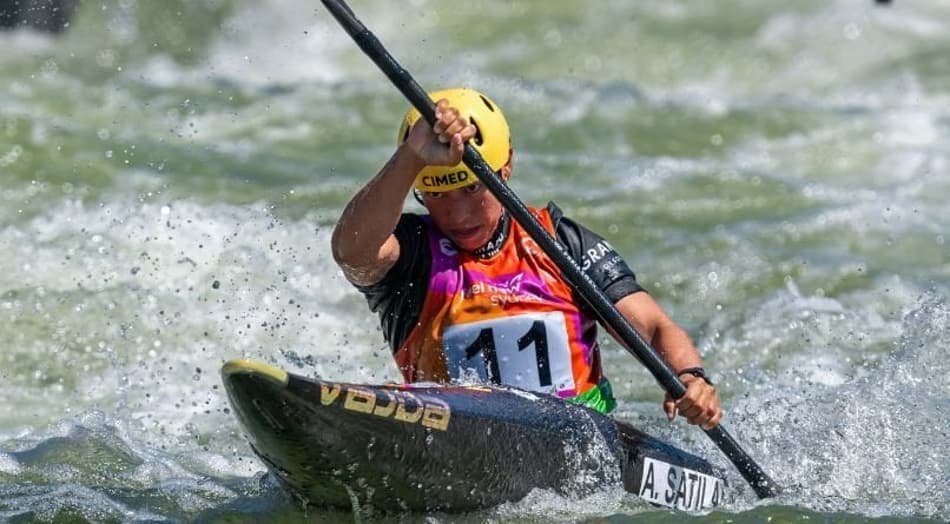 Brasileira terminou a final do caiaque individual em sétimo lugar