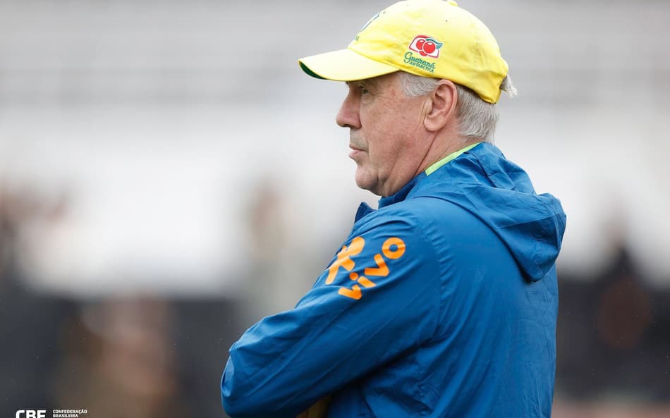Carlo Ancelotti durante a preparação do Brasil para o amistoso com a Coreia do Sul