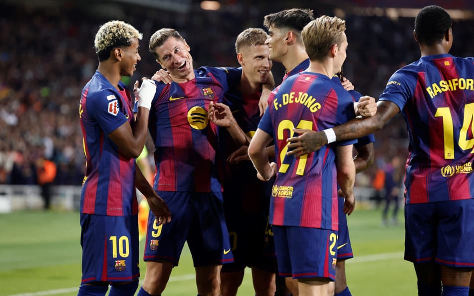 Em La Liga, o Barcelona venceu a Real Sociedad por 3 a 1 (Foto: Josep LAGO / AFP)