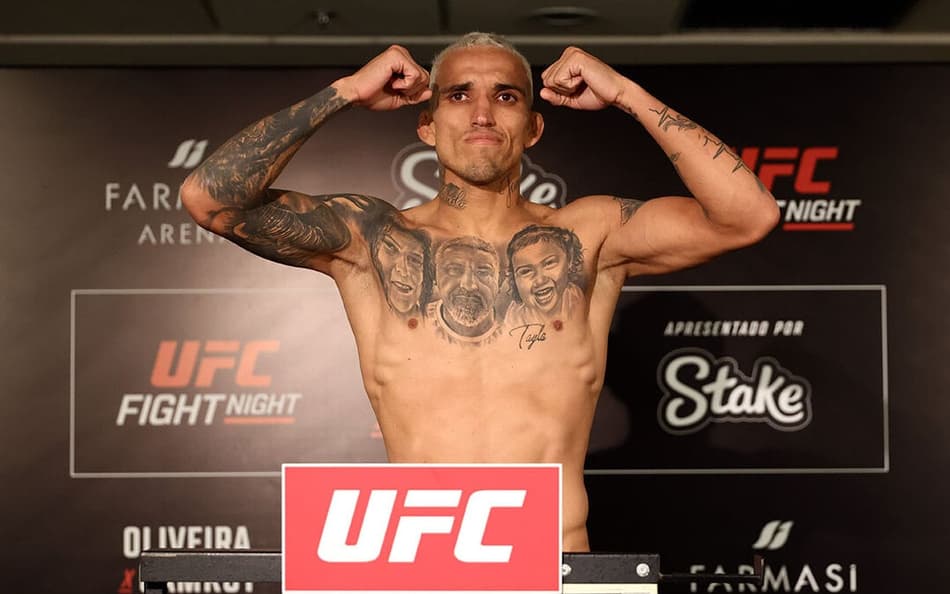 Do Bronx no peso para o UFC Rio (Foto: Reprodução UFC)