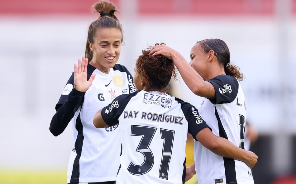 Jogadoras do Corinthians comemoram gol contra o Always Ready na Libertadores Feminina (Foto: Staff Images Woman/Conmebol)