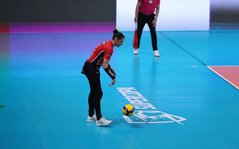 A capitã Dani Lins, durante disputa da Supercopa de Vôlei
