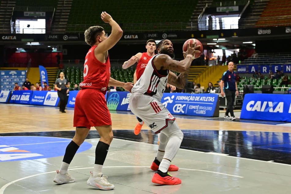 Flamengo é finalista do Torneio de Abertura do NBB