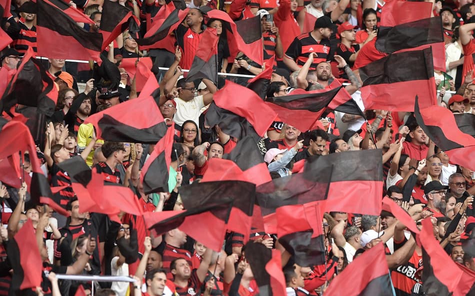 ‘Bicho-papão’: atuação do Flamengo contra o Palmeiras ‘mete medo’ em jornal argentino