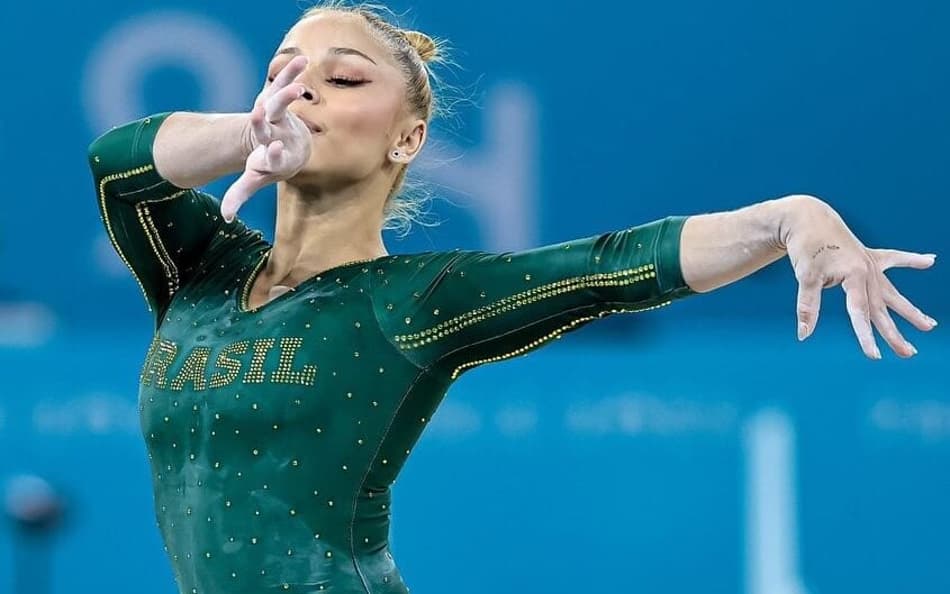 Flávia Saraiva é referência da seleção para Mundial de Ginástica