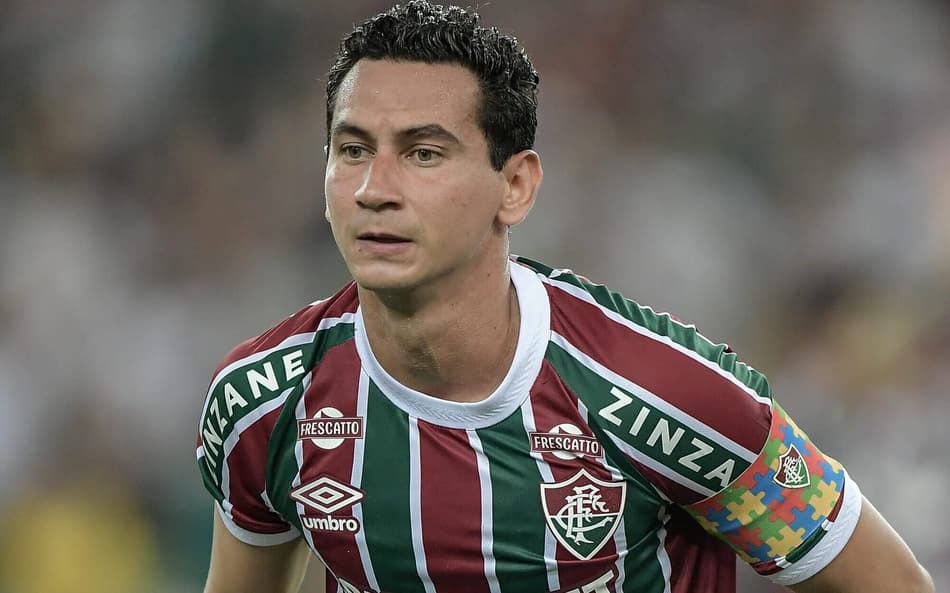 Ganso em ação no jogo do Fluminense contra o Vitória no Maracanã